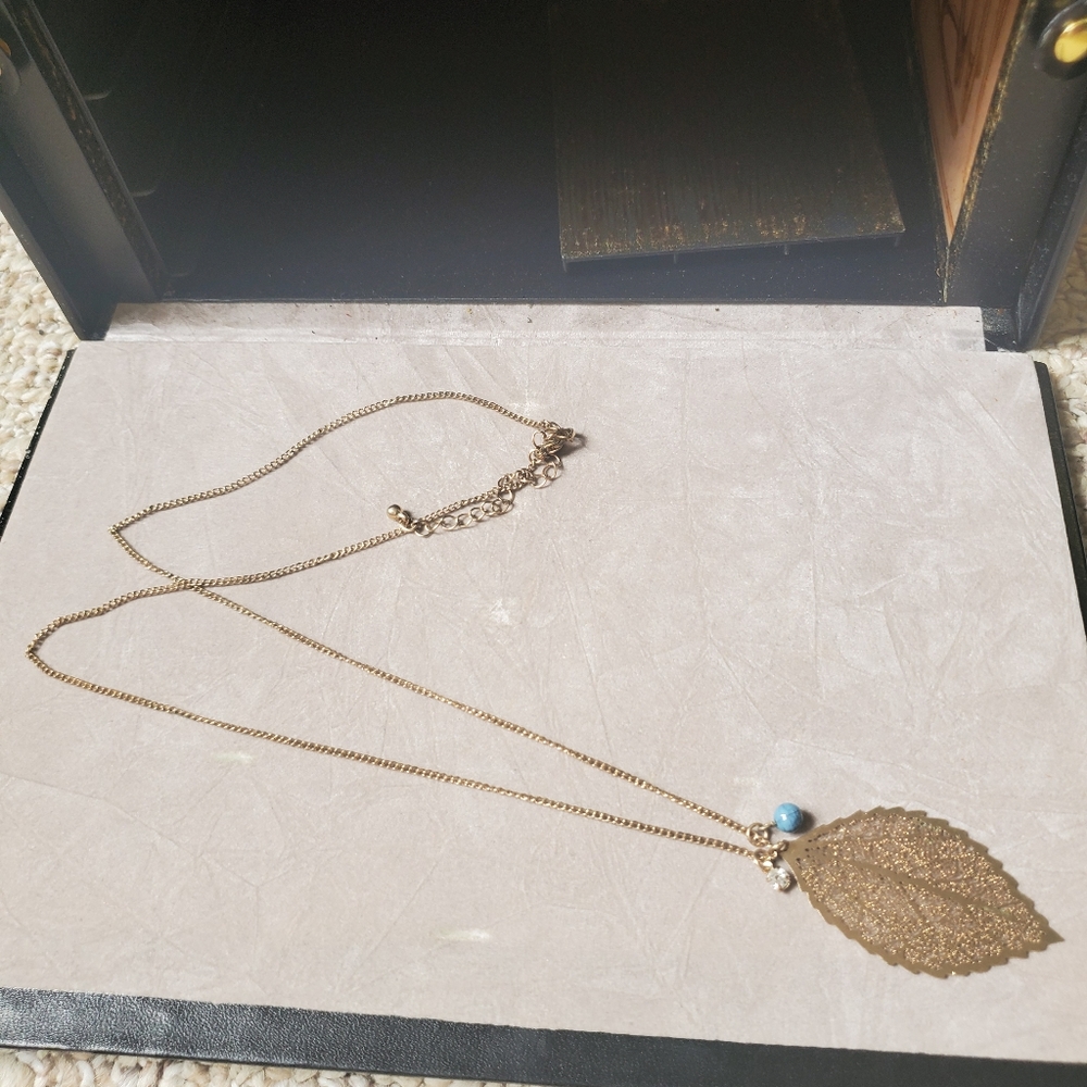 Long Gold Leaf Neckclace